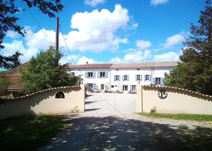 Domaine De Polf,ages - Just For And Your Family * Villautou